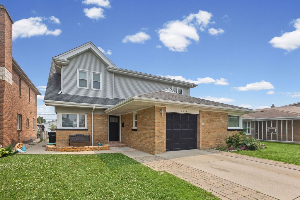 4329 N Oriole Avenue, Norridge, IL 60706