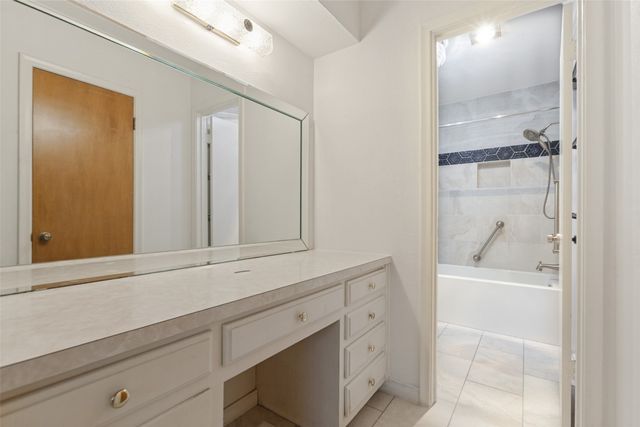 9433 Meadowknoll Drive, Dallas, TX 75243