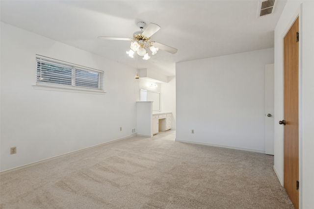 9433 Meadowknoll Drive, Dallas, TX 75243