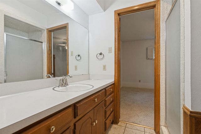 9433 Meadowknoll Drive, Dallas, TX 75243