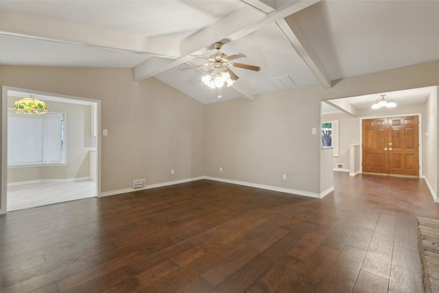 9433 Meadowknoll Drive, Dallas, TX 75243