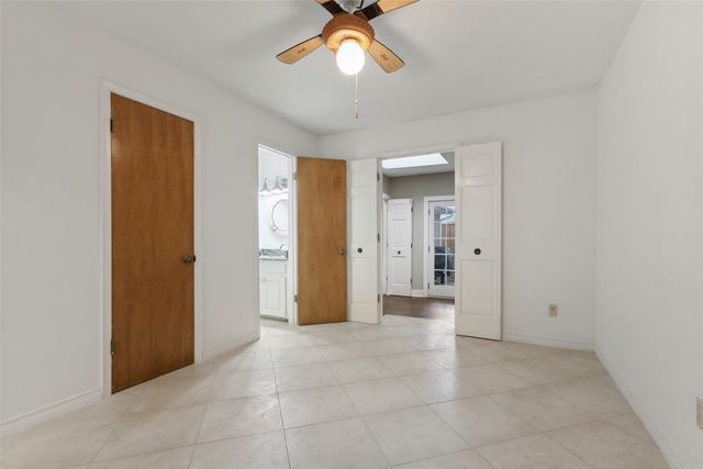 9433 Meadowknoll Drive, Dallas, TX 75243
