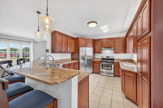 1600 Center Street, Whiting, IN 46394