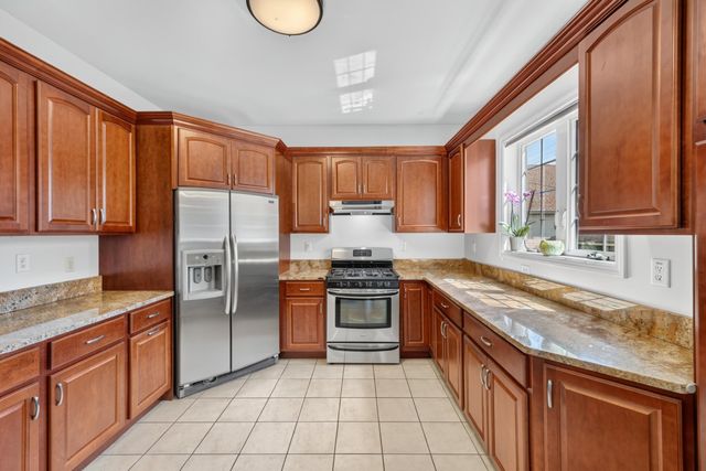 1600 Center Street, Whiting, IN 46394