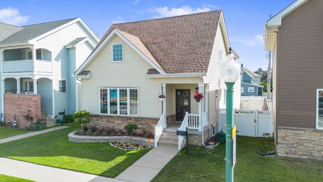 1600 Center Street, Whiting, IN 46394