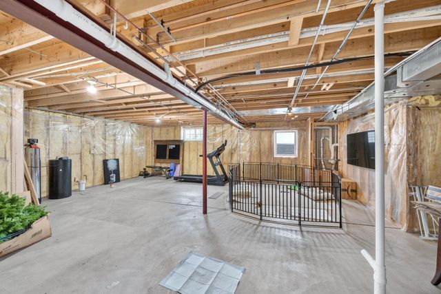 1600 Center Street, Whiting, IN 46394