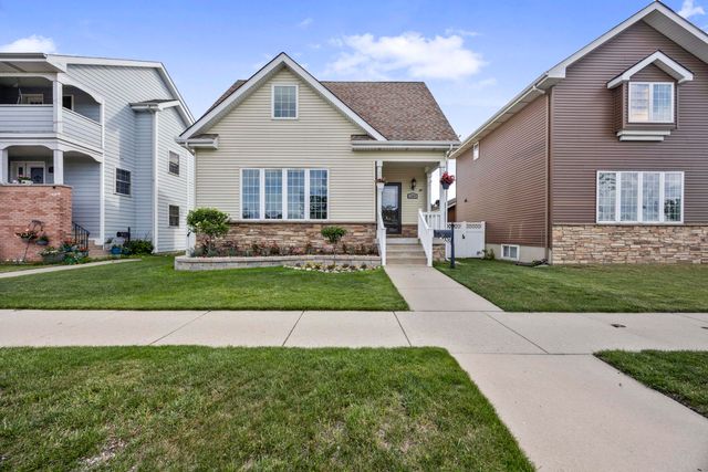 1600 Center Street, Whiting, IN 46394