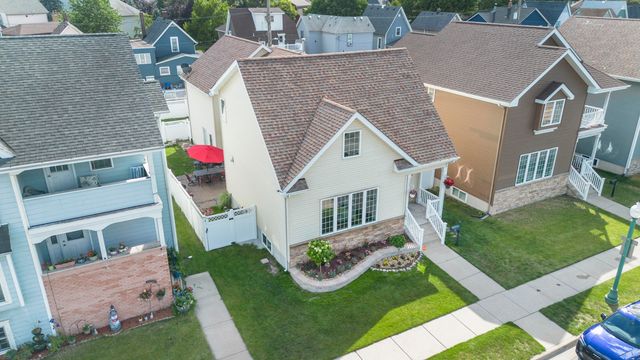 1600 Center Street, Whiting, IN 46394