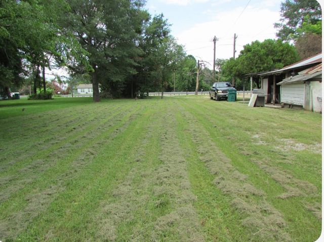 363 W Santa Fe Street, Conroe, TX 77301