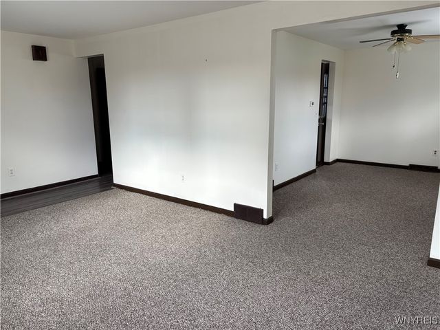 427 Kaymar Drive, Amherst, NY 14228