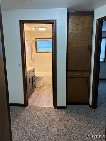 427 Kaymar Drive, Amherst, NY 14228