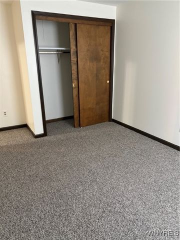 427 Kaymar Drive, Amherst, NY 14228