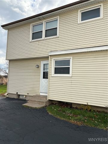 427 Kaymar Drive, Amherst, NY 14228