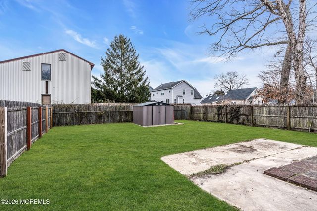 203 Arkansas Avenue, Toms River, NJ 08753