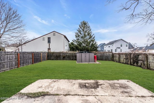 203 Arkansas Avenue, Toms River, NJ 08753