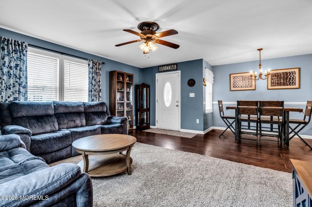 203 Arkansas Avenue, Toms River, NJ 08753