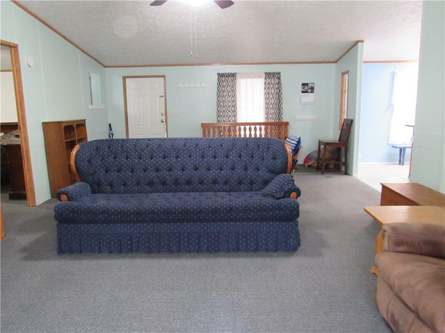 719 Joy Ln, Center Twp, PA 16001