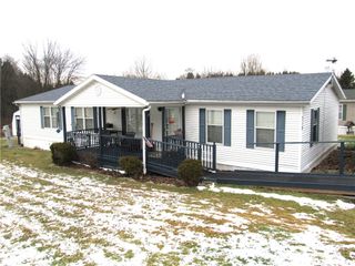 719 Joy Ln, Center Twp, PA 16001