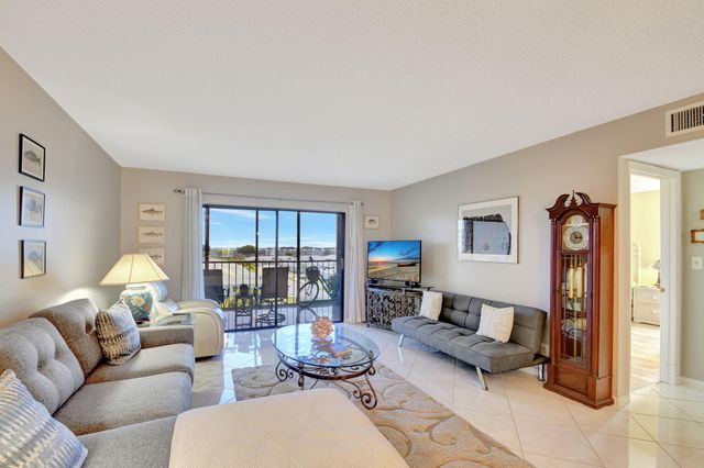 6866 Huntington Lane 508, Delray Beach, FL 33446