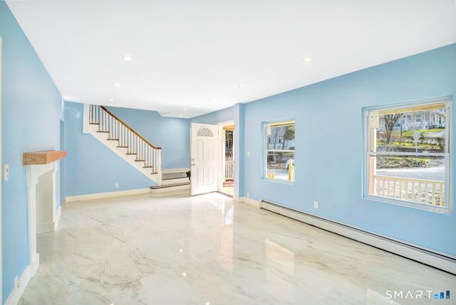 341 Lincoln Street, Waterbury, CT 06710