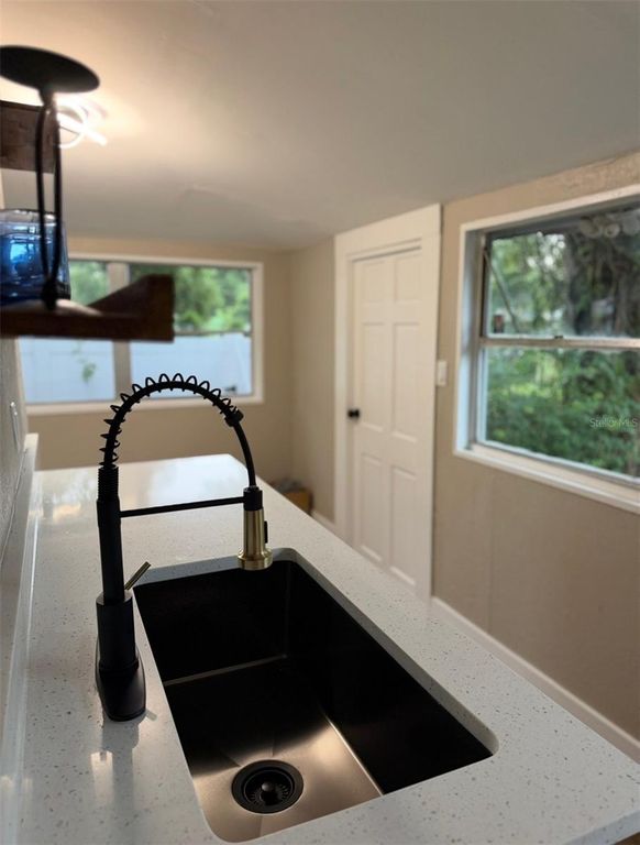 Image 6 of property listing at 1221 E DR MARTIN LUTHER KING JR BOULEVARD, Tampa, FL 33603