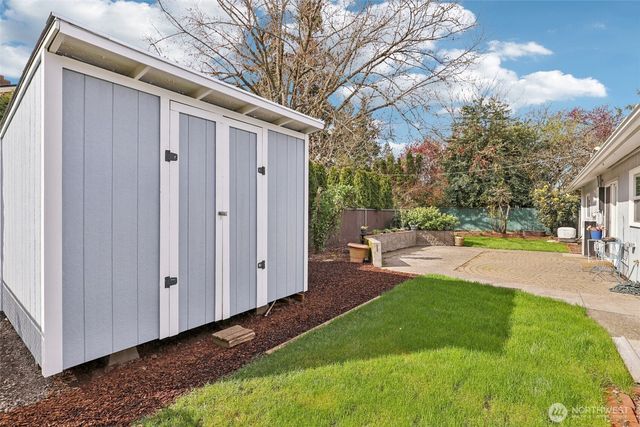 9301 Silver Star Avenue, Vancouver, WA 98664