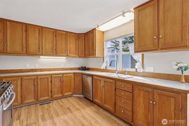 9301 Silver Star Avenue, Vancouver, WA 98664