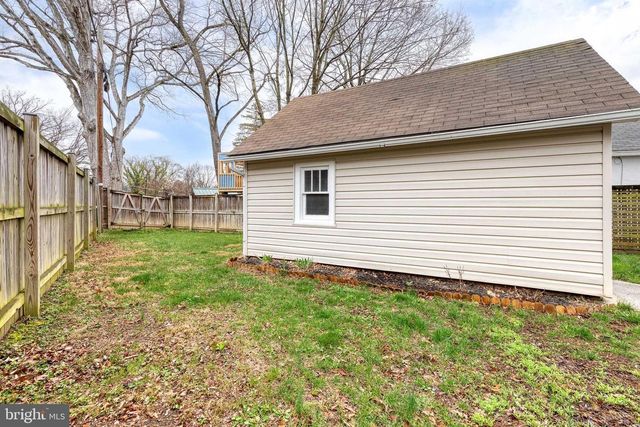 6300 BANBURY RD, Baltimore, MD 21239