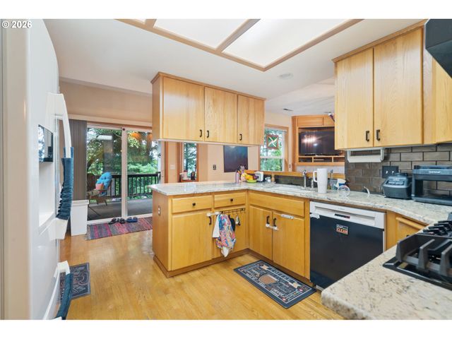 3148 Ne ROCKY BUTTE Ln, Portland, OR 97220