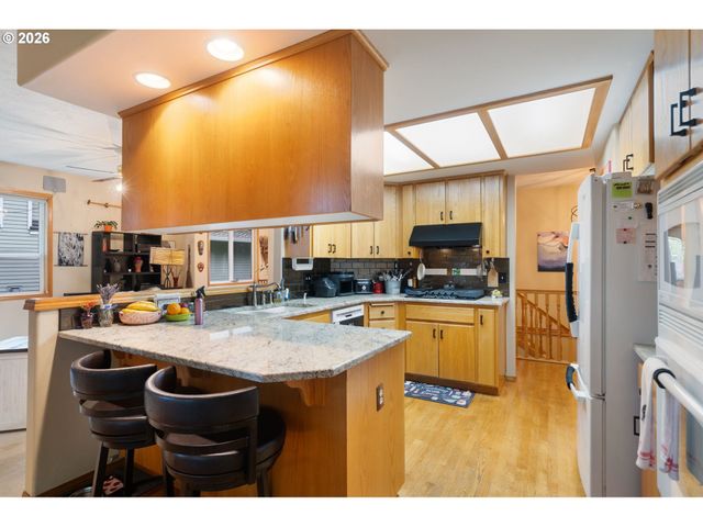 3148 Ne ROCKY BUTTE Ln, Portland, OR 97220