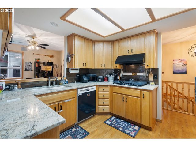 3148 Ne ROCKY BUTTE Ln, Portland, OR 97220