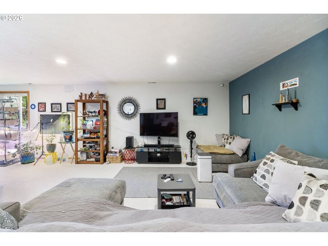 3148 Ne ROCKY BUTTE Ln, Portland, OR 97220