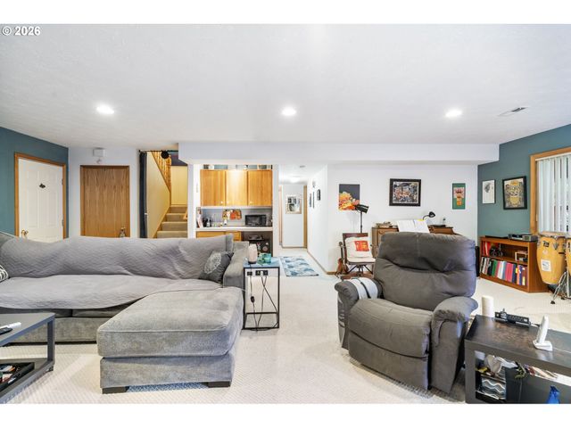 3148 Ne ROCKY BUTTE Ln, Portland, OR 97220
