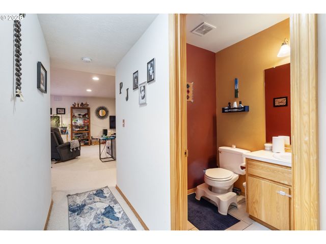 3148 Ne ROCKY BUTTE Ln, Portland, OR 97220