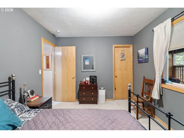 3148 Ne ROCKY BUTTE Ln, Portland, OR 97220