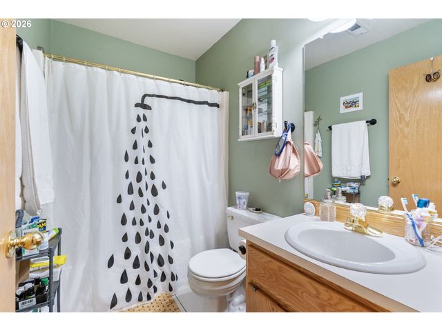 3148 Ne ROCKY BUTTE Ln, Portland, OR 97220