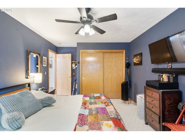 3148 Ne ROCKY BUTTE Ln, Portland, OR 97220
