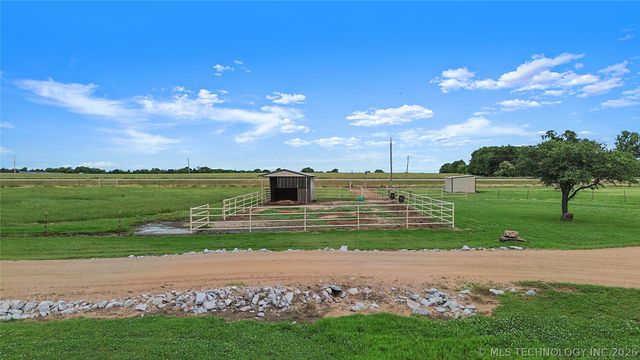 State Hwy 32, Marietta, OK 73448