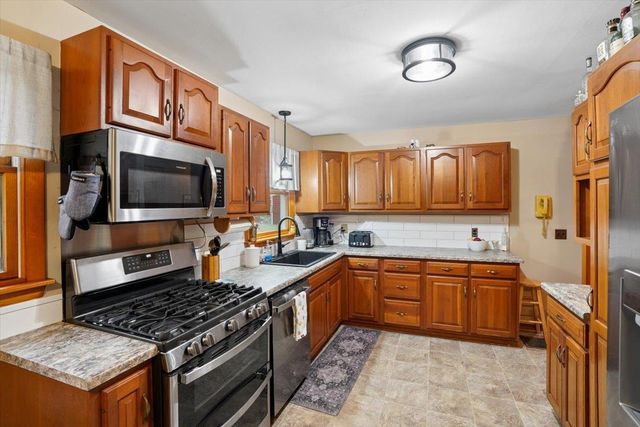 850 Center Street, Wolfeboro, NH 03894