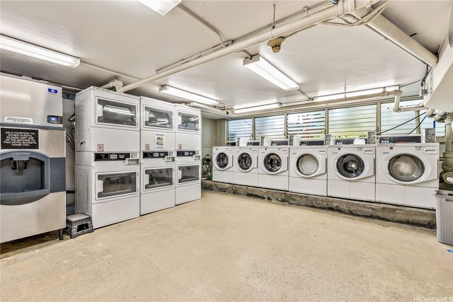 134 Kapahulu Avenue 303, Honolulu, HI 96815