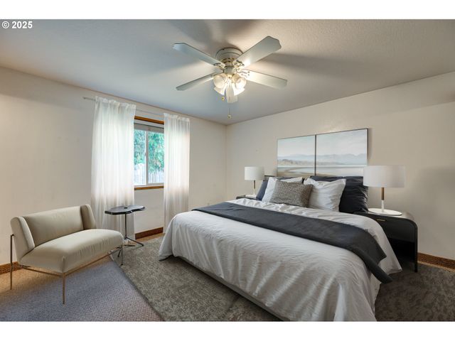 2185 DAHLIA St, Woodland, WA 98674