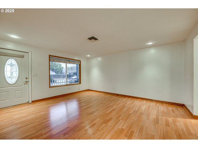 2185 DAHLIA St, Woodland, WA 98674