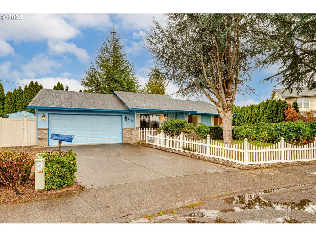 2185 DAHLIA St, Woodland, WA 98674