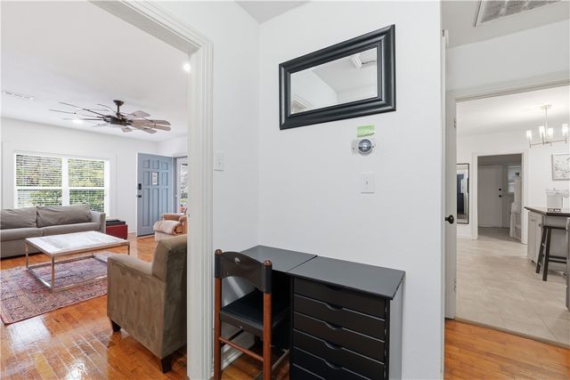 9 E Trenton Boulevard, Fayetteville, AR 72701