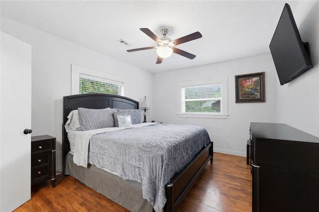 9 E Trenton Boulevard, Fayetteville, AR 72701