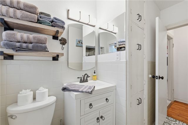 9 E Trenton Boulevard, Fayetteville, AR 72701