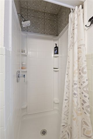 9 E Trenton Boulevard, Fayetteville, AR 72701