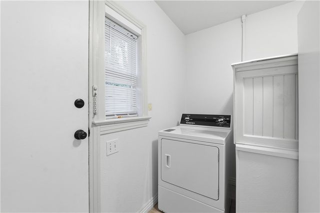 9 E Trenton Boulevard, Fayetteville, AR 72701