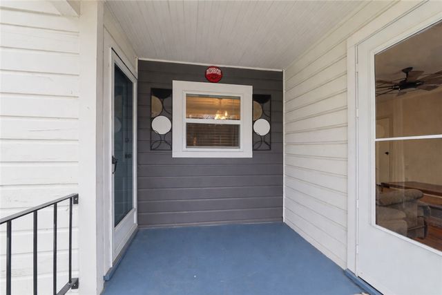 9 E Trenton Boulevard, Fayetteville, AR 72701