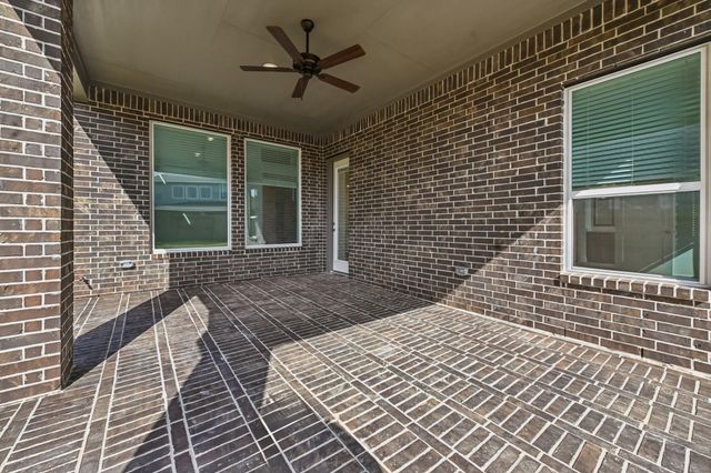 18032 Brennie Bird Lane, Conroe, TX 77302